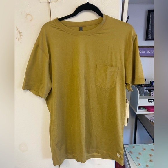 Vuori Other - Vuori Men’s Green Short Sleeve Tradewind Performance Tee Workout • Size Large